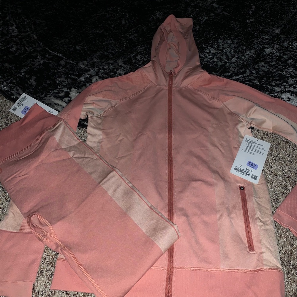 Lululemon ebb to train